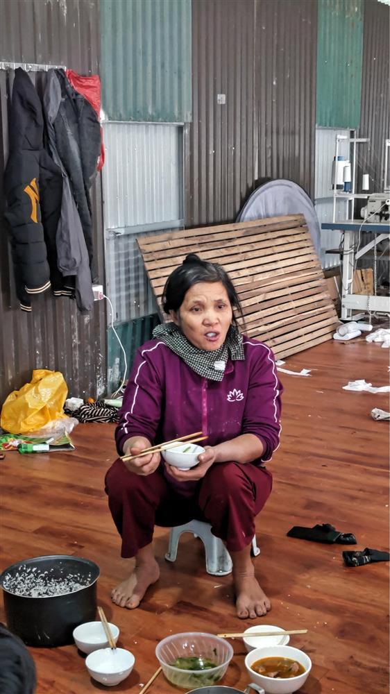 Hà Nội: Nỗi đau của người phụ nữ sinh 14 con-11