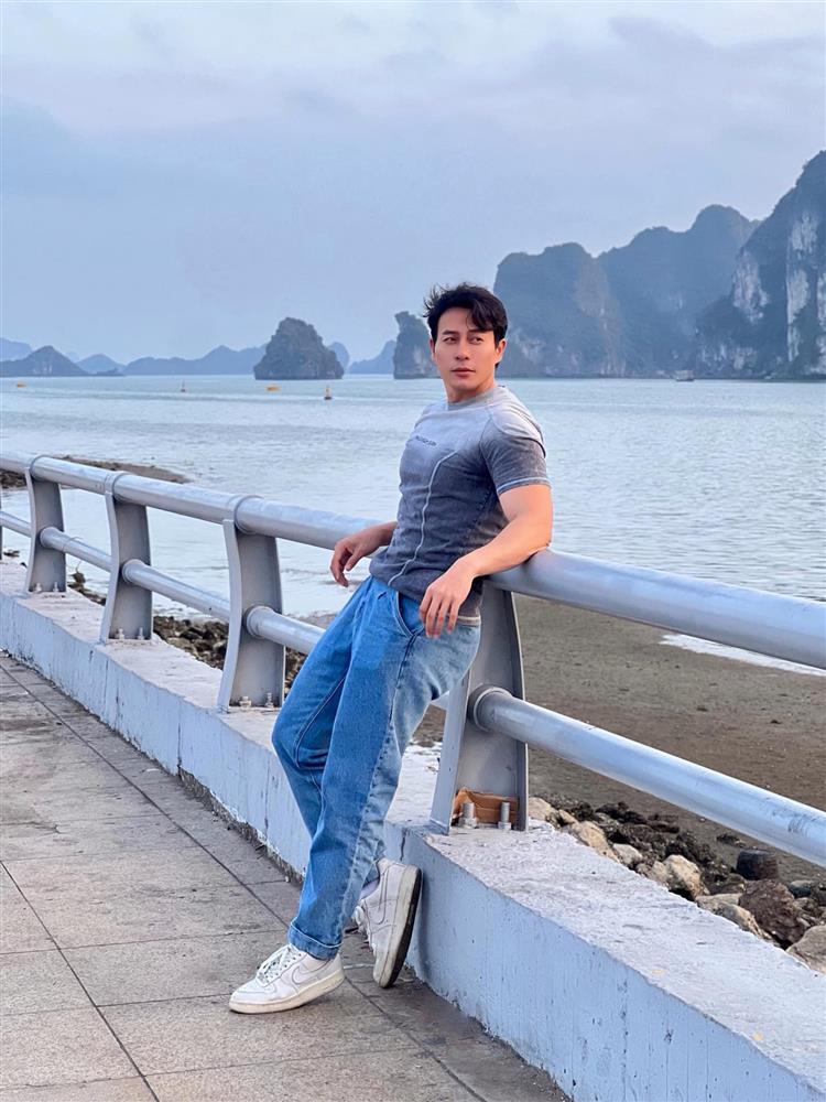 Phong cách đời thường chuẩn model của người yêu cũ Hồng Diễm-5