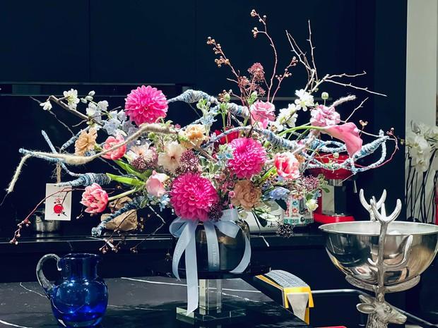 Bên trong siêu biệt thự của BTV tài chính sang chảnh bậc nhất VTV: Thiết kế nghệ như triển lãm, có bể bơi và phòng tập ballet dành riêng cho ái nữ-17