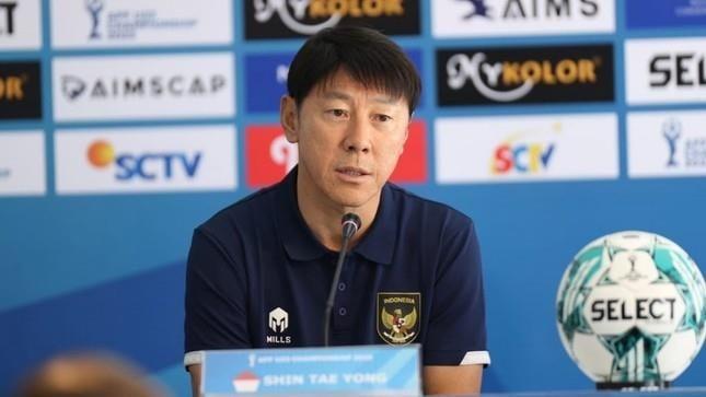 HLV Shin Tae-yong khen ông Troussier giỏi-1