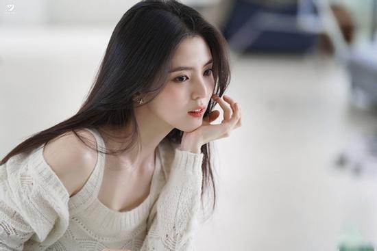 Han So Hee thấm đòn