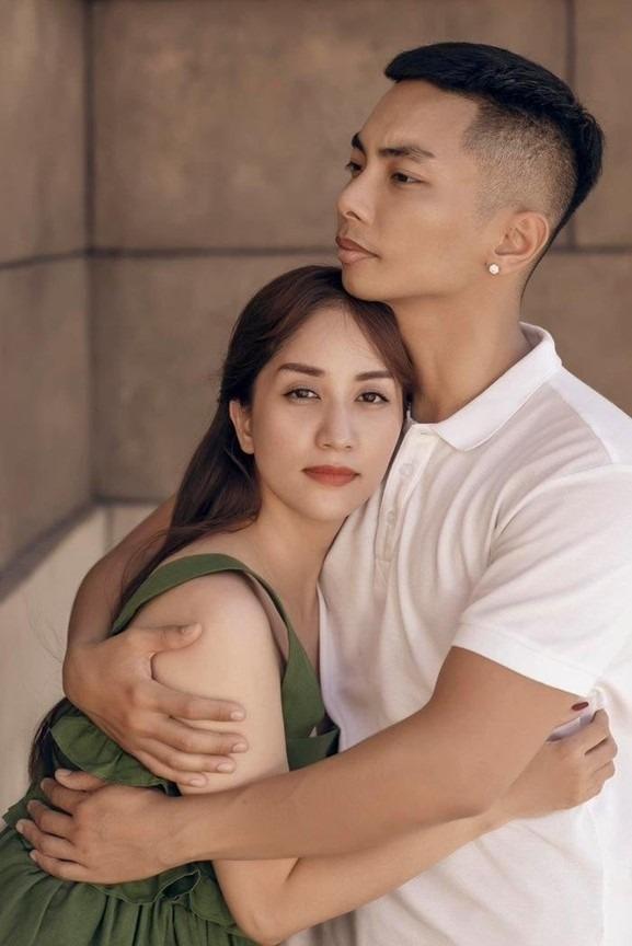 Vợ chồng Khánh Thi - Phan Hiển hân hoan đón tin vui-5