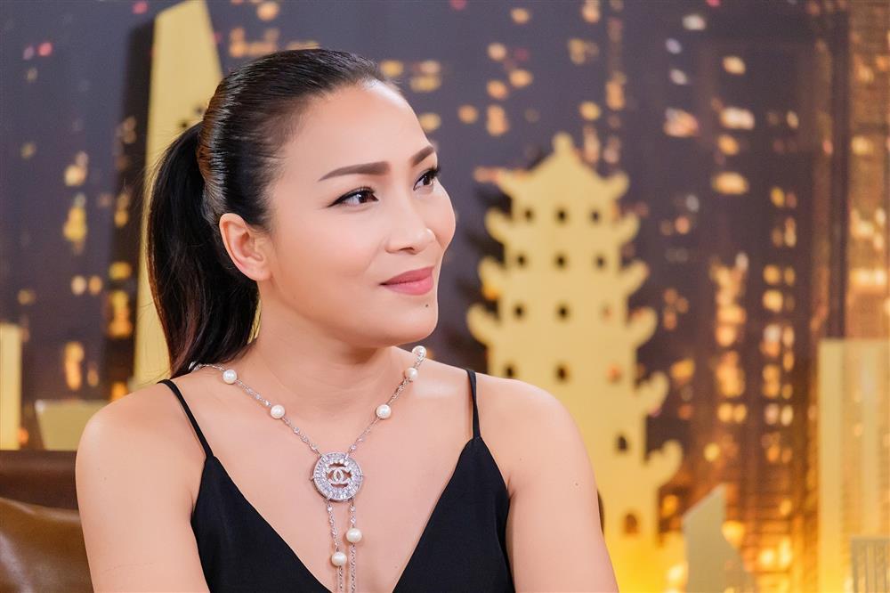 Ca sĩ Hồng Ngọc tiết lộ hôn nhân 15 năm với chồng Việt kiều: Chồng chỉ cần trừng mắt là tôi phải im-3