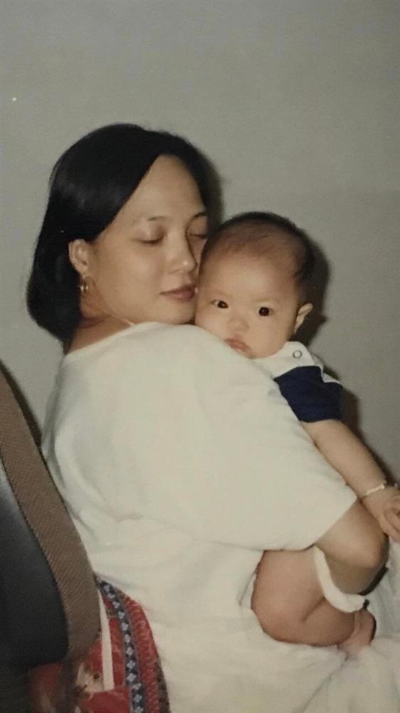 NSND Lê Khanh hé lộ loạt ảnh hiếm với con gái và tâm sự cảm xúc lần đầu làm mẹ-2