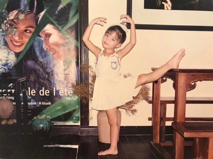 NSND Lê Khanh hé lộ loạt ảnh hiếm với con gái và tâm sự cảm xúc lần đầu làm mẹ-5