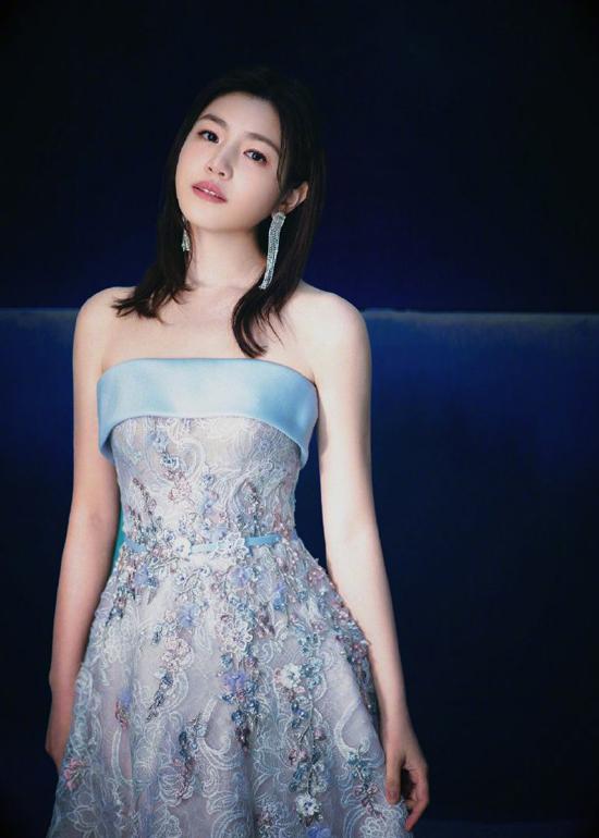 Tiểu Long Nữ xấu nhất lịch sử Trần Nghiên Hy và cuộc sống trong dinh thự xa hoa tại Bắc Kinh ở tuổi 40+-5