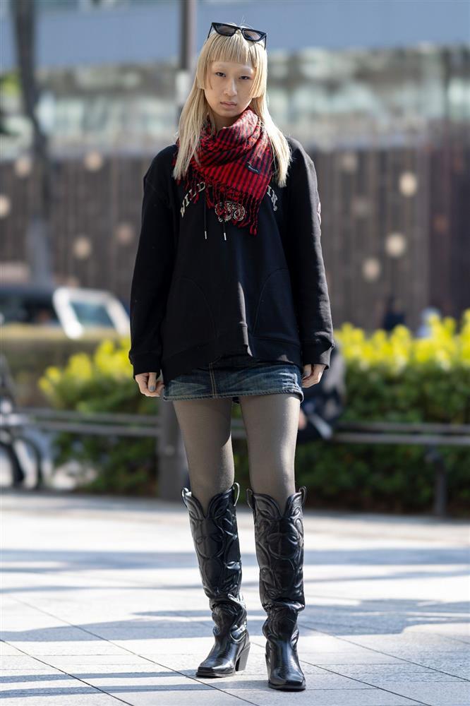 Phong cách thời trang đường phố đẹp nhất tại Tuần lễ thời trang Tokyo-11