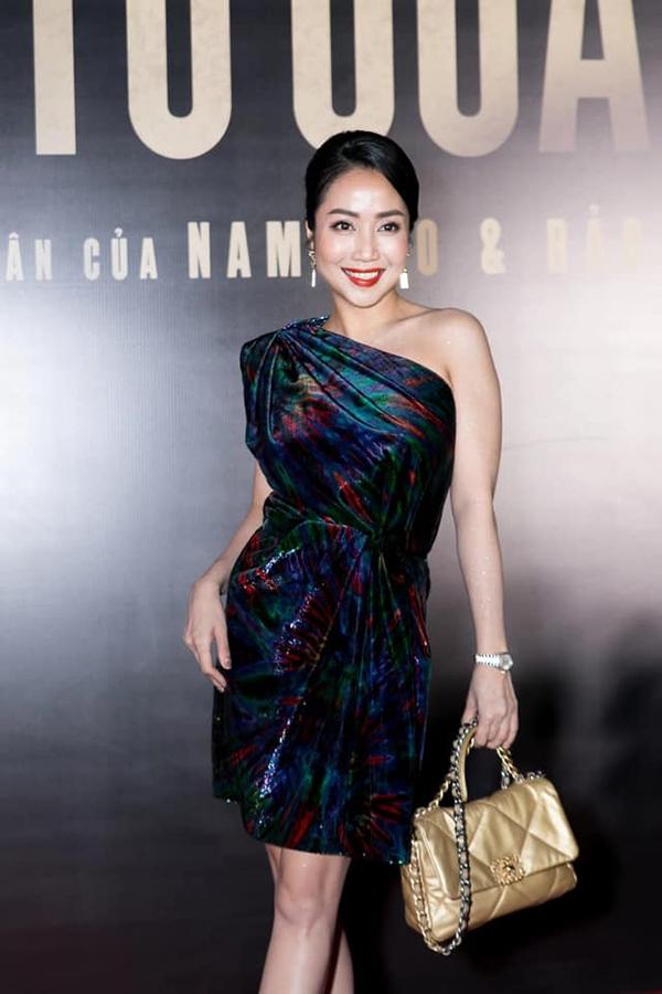 Ốc Thanh Vân định cư ở nước ngoài: Vóc dáng, tinh thần khỏe mạnh nhờ giảm cân đúng bài-3