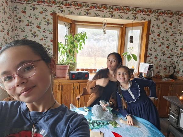 Theo chồng Mỹ về sống nơi hẻo lánh, vợ Việt tiết lộ cái giá phải trả khi tiếp quản nông trang ngút ngàn-4