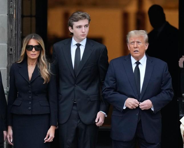 Bình luận về Barron Trump gây phẫn nộ-1