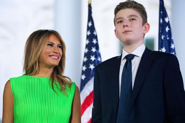 Bình luận về Barron Trump gây phẫn nộ-3