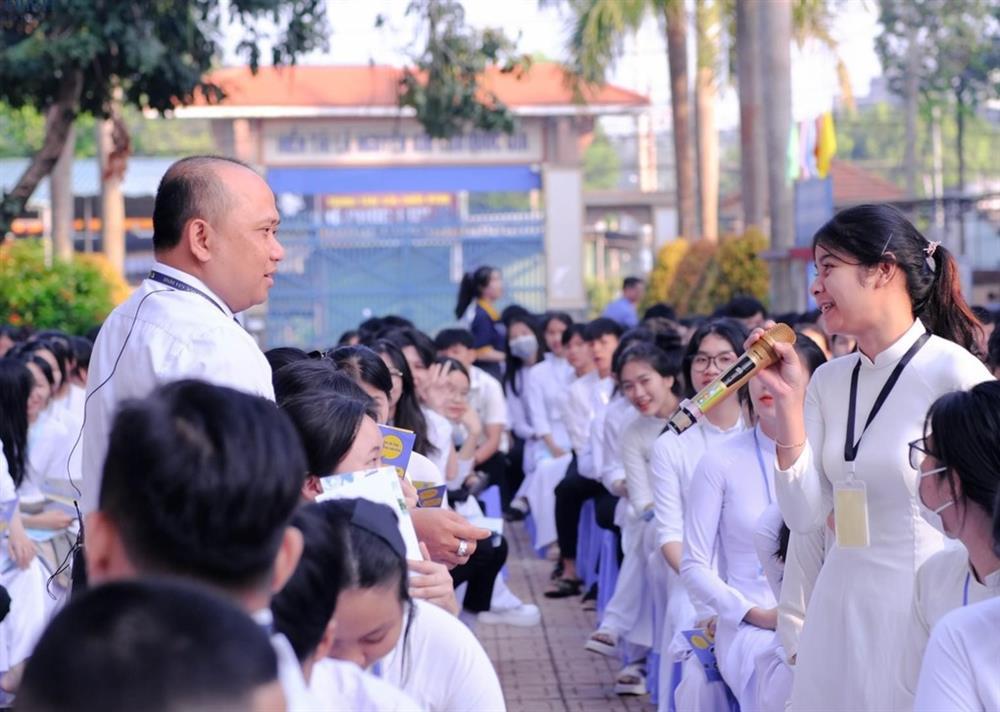 Tranh cãi câu chuyện nữ sinh tiêu 25 triệu/tháng cho lối sống tối giản-5