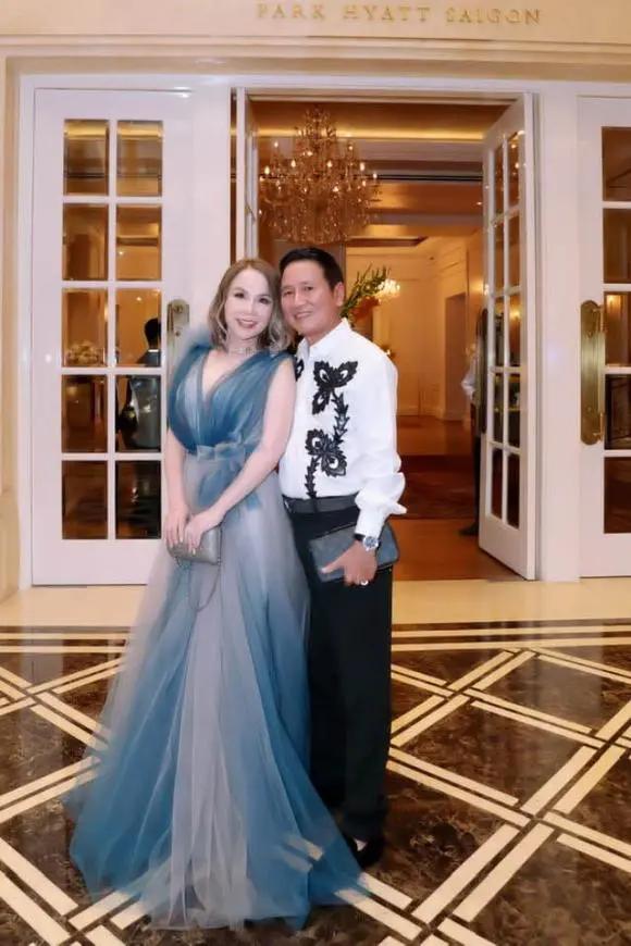 Sắc vóc dàn mẹ chồng quyền lực, gia sản khủng nhà sao Việt, một người từng là đại minh tinh thập niên 90-10