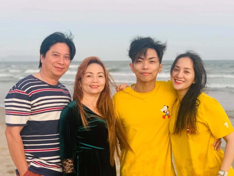 Sắc vóc dàn mẹ chồng quyền lực, gia sản khủng nhà sao Việt, một người từng là đại minh tinh thập niên 90-4