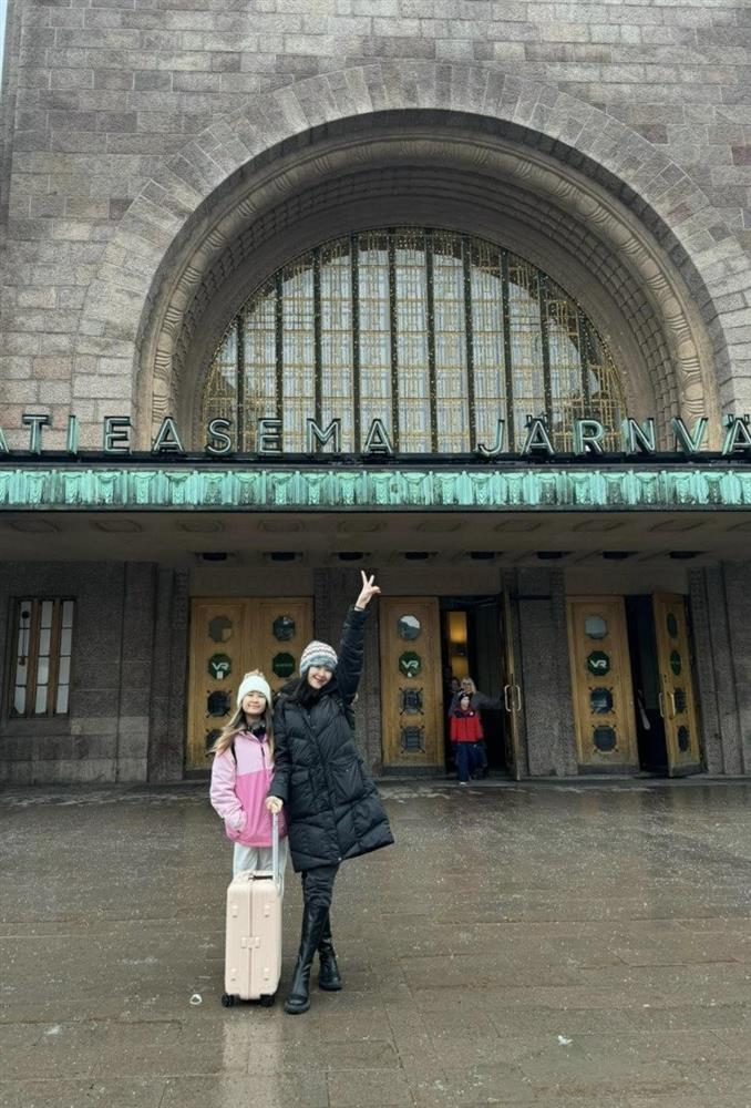 Bà xã Huy Khánh có thái độ lạ giữa tin đồn ly hôn, tiết lộ lý do cùng con gái sang nước ngoài!-1