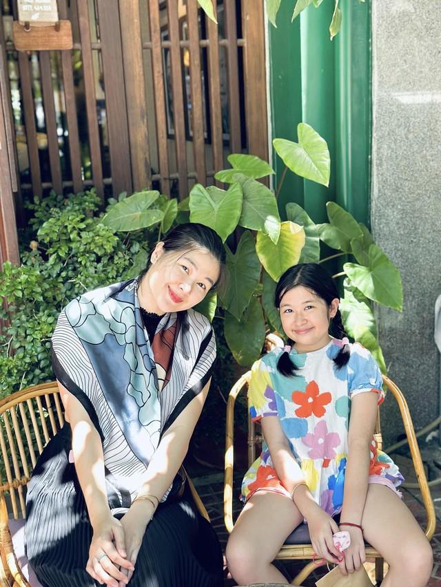 Bà xã Huy Khánh có thái độ lạ giữa tin đồn ly hôn, tiết lộ lý do cùng con gái sang nước ngoài!-6