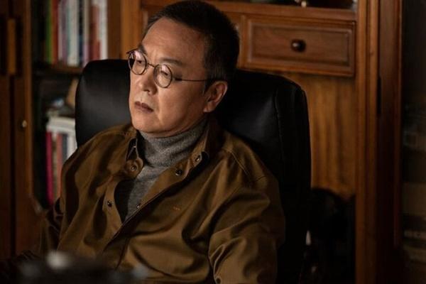 Được gái trẻ theo đuổi, ông chú U40 như tôi hoang mang lo sập bẫy bé đường-2