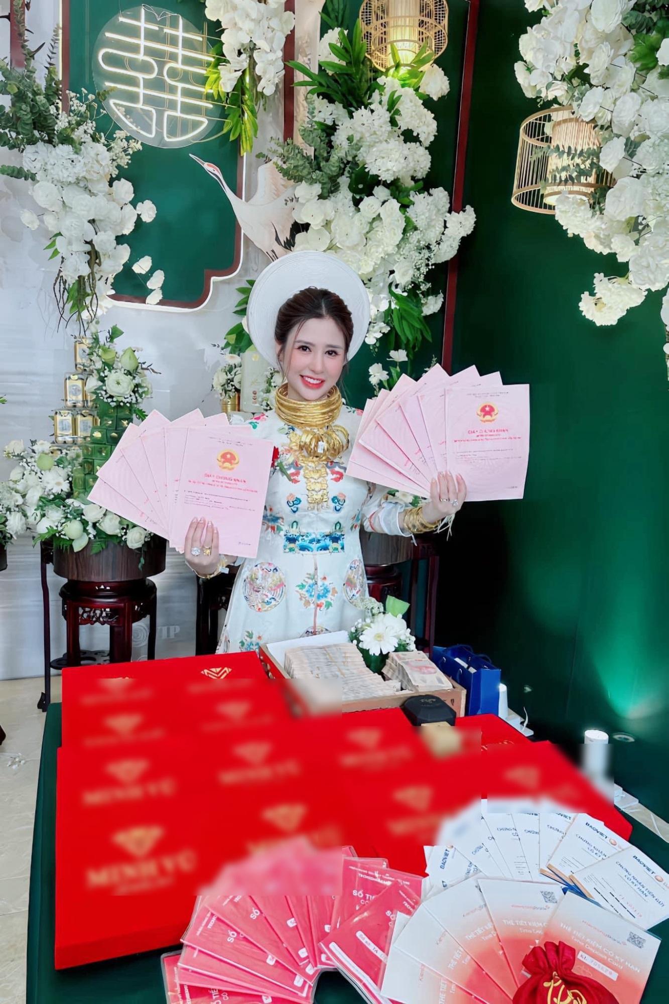 Cô dâu Cần Thơ nhận của hồi môn gần 30 tỷ đồng, 13 sổ hồng, dân tình thi nhau xin vía-1