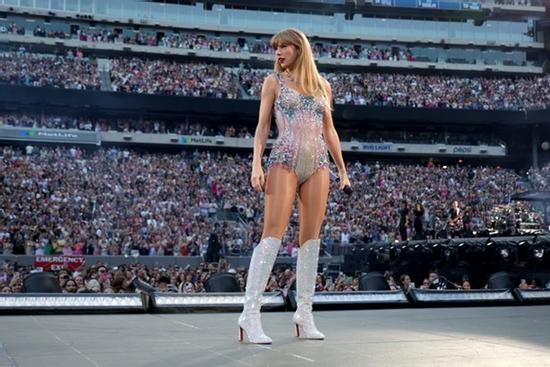 70.000 người xem show Taylor Swift gây động đất