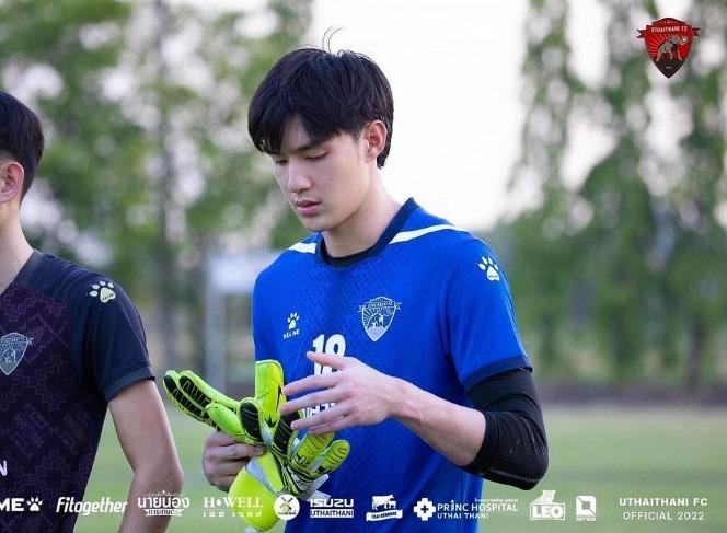 Nam thần sân cỏ gây sốt nhờ visual điển trai, mỗi lần ra sân đều khiến fan nữ phát cuồng-6