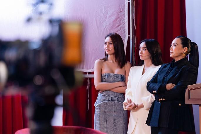 Tìm ra thủ phạm khiến Ninh Dương Lan Ngọc gặp sự cố vòng 1 lên xuống thất thường-3