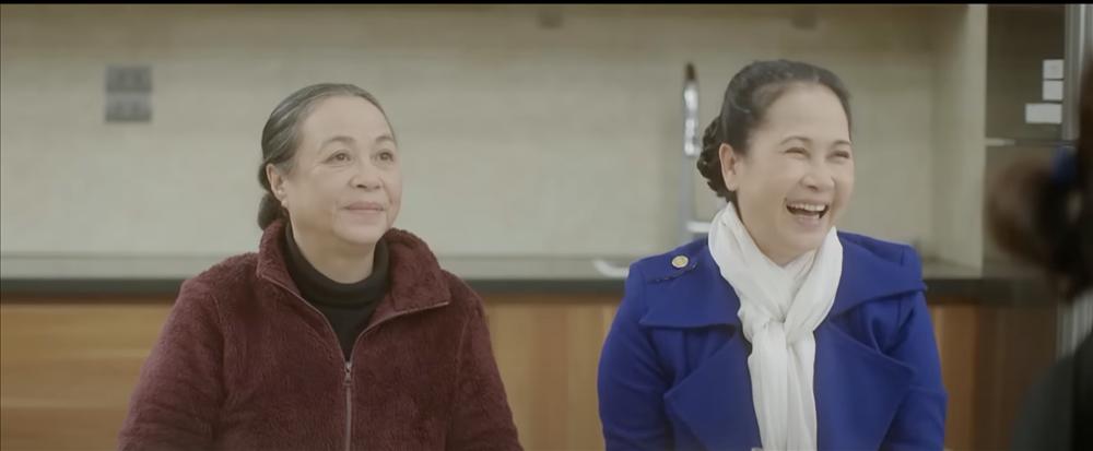 Nụ hôn của Đình Tú - Anh Đào ở tập cuối Gặp Em Ngày Nắng-5