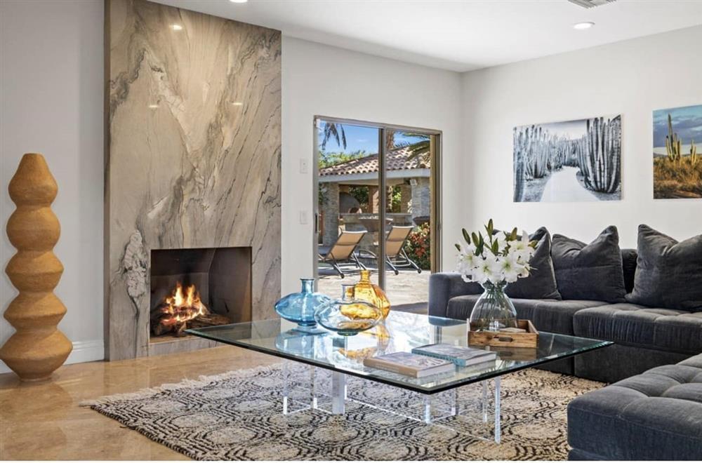 Biệt thự mới giá triệu đô 3 mặt tiền của gia đình NSƯT Bảo Quốc ở Mỹ-5