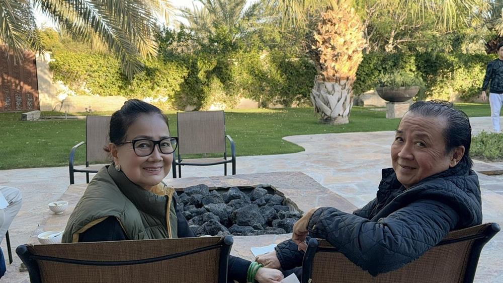 Biệt thự mới giá triệu đô 3 mặt tiền của gia đình NSƯT Bảo Quốc ở Mỹ-10