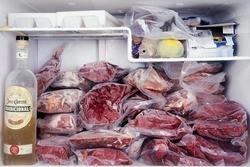 Thịt trữ ngăn đá nhiều ngày có gây ung thư?