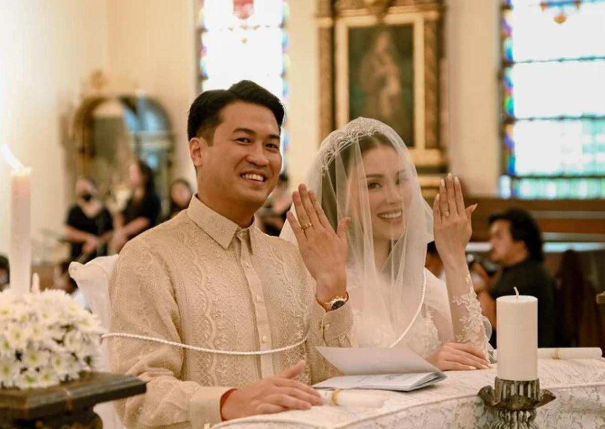 Kỷ niệm 1 năm ngày cưới, Phillip Nguyễn - Linh Rin có động thái bất ngờ-1