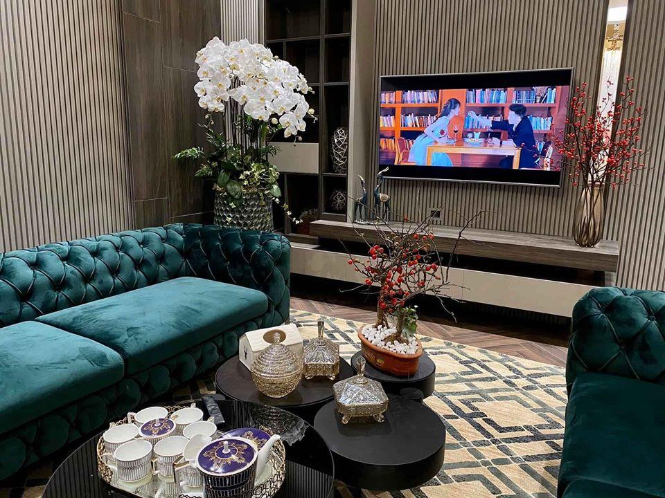 Chuẩn bị kết hôn lần 3 - Hằng Túi sở hữu những biệt thự khủng nào?-6