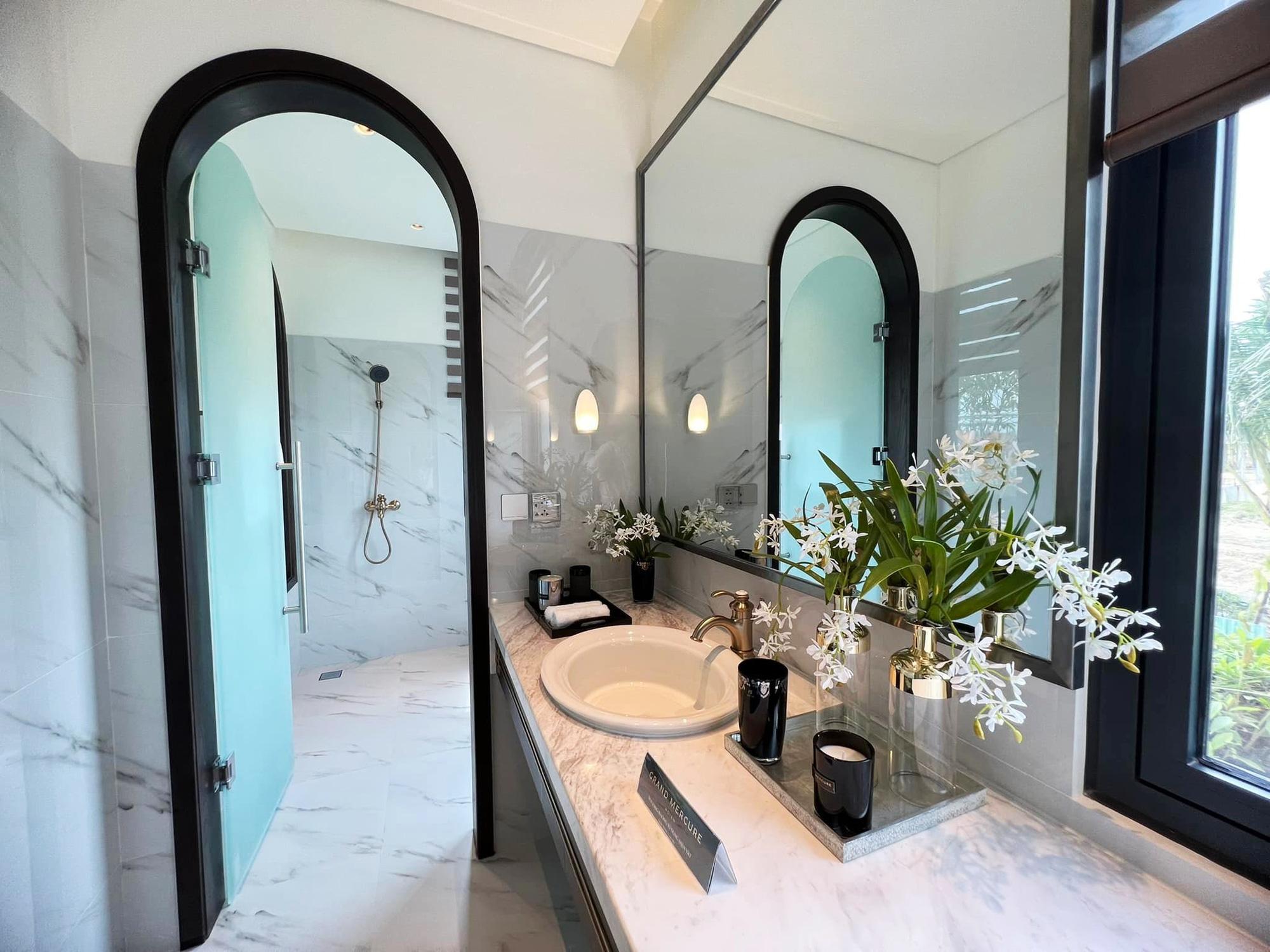 Chuẩn bị kết hôn lần 3 - Hằng Túi sở hữu những biệt thự khủng nào?-25