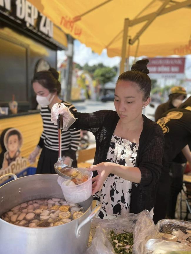Từng bị chê luộm thuộm, vợ Lê Dương Bảo Lâm diện đồ khoe dáng là quyến rũ khác lạ-3
