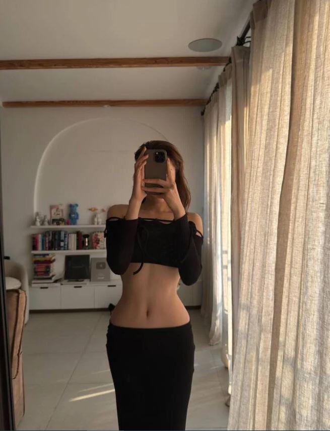 Chiếc eo thắt cổ chai của Hoa hậu Kỳ Duyên-4