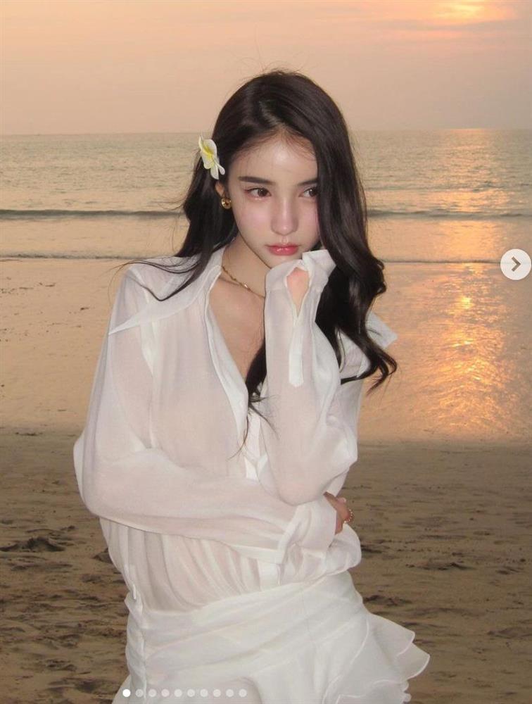 Người đẹp dao kéo có làn da trắng sứ, chuộng mặc khoe body thon thả-11