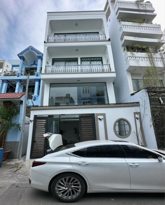 Tuyên bố không nhớ hết mình có bao nhiêu nhà, Ngọc Trinh khoe căn nhà 4 tầng sang trọng?-3