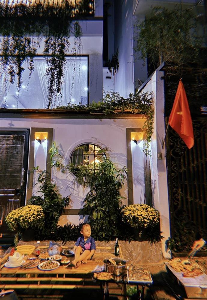 Tuyên bố không nhớ hết mình có bao nhiêu nhà, Ngọc Trinh khoe căn nhà 4 tầng sang trọng?-7