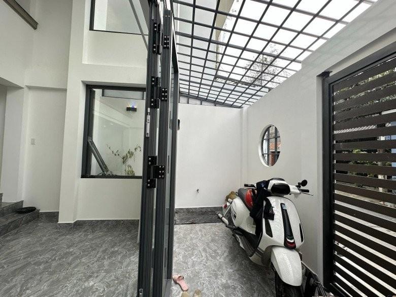 Tuyên bố không nhớ hết mình có bao nhiêu nhà, Ngọc Trinh khoe căn nhà 4 tầng sang trọng?-16