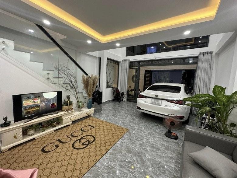 Tuyên bố không nhớ hết mình có bao nhiêu nhà, Ngọc Trinh khoe căn nhà 4 tầng sang trọng?-9