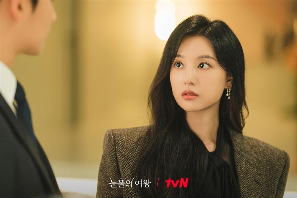 Sao Nữ hoàng nước mắt giàu có, độc thân ở tuổi 32-2