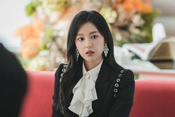 Tài tử được nhắm vào vai James Bond nói về hôn nhân với vợ hơn 24 tuổi-5