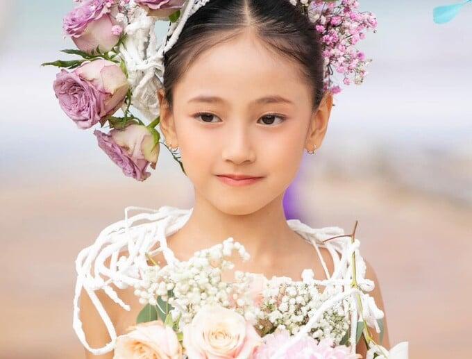 Con gái út Hà Kiều Anh: Bố doanh nhân, mẹ Hoa hậu, chơi toàn môn thể thao giới thượng lưu-6