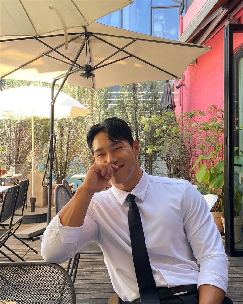 Trưởng nhóm TWICE Jihyo hẹn hò với Iron Man Hàn Quốc, công ty phản hồi thế nào?-2