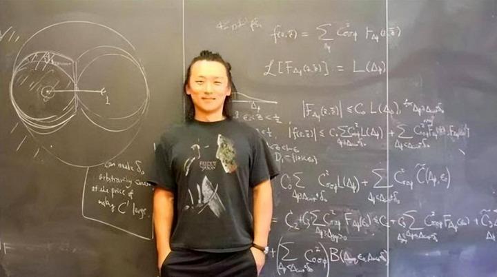 Thần đồng vật lý Trung Quốc khiến Đại học Harvard phá bỏ thông lệ 300 năm-1