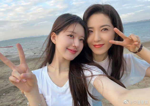 Triệu Lộ Tư khoe nhan sắc mặt mộc cùng mẹ ruột khiến dân tình xuýt xoa ngưỡng mộ-3