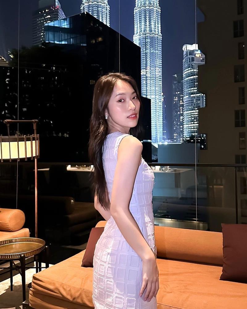 MC Khánh Vy: 25 tuổi tự tậu nhà, mua đất, xe hơi, nói gì về chuyện kết hôn?-11