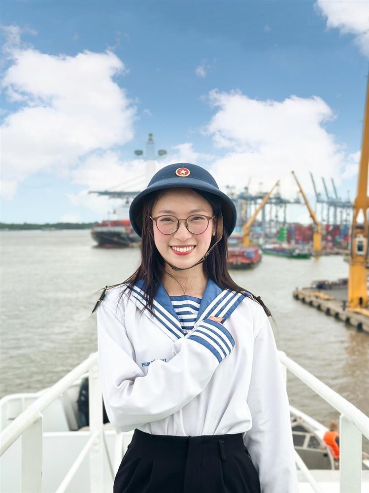 MC Khánh Vy: 25 tuổi tự tậu nhà, mua đất, xe hơi, nói gì về chuyện kết hôn?-13