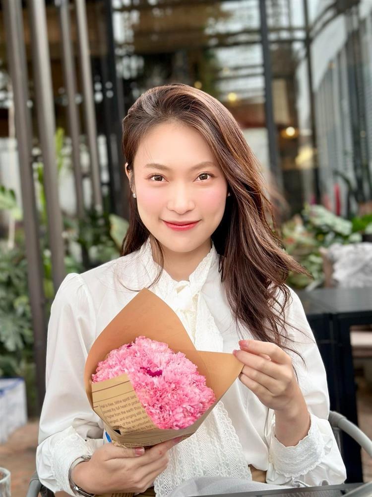 MC Khánh Vy: 25 tuổi tự tậu nhà, mua đất, xe hơi, nói gì về chuyện kết hôn?-4