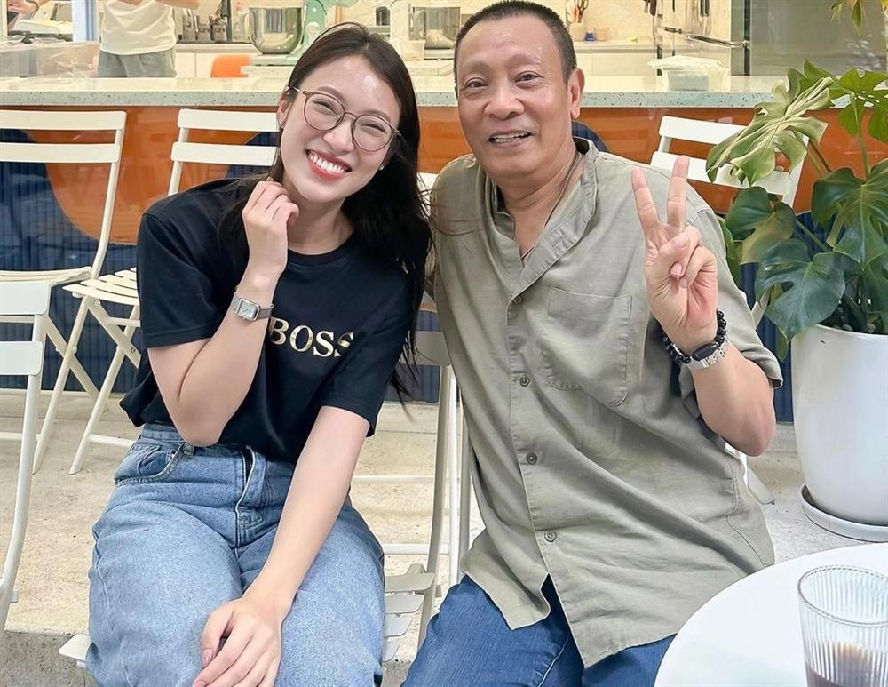 MC Khánh Vy: 25 tuổi tự tậu nhà, mua đất, xe hơi, nói gì về chuyện kết hôn?-6