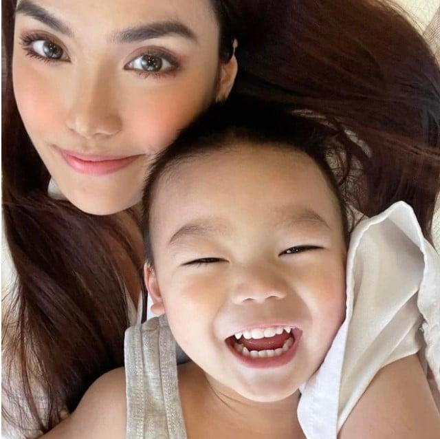 Con trai Lan Khuê: Gia đình tỷ phú, sống như hoàng tử nhỏ trong lâu đài-4